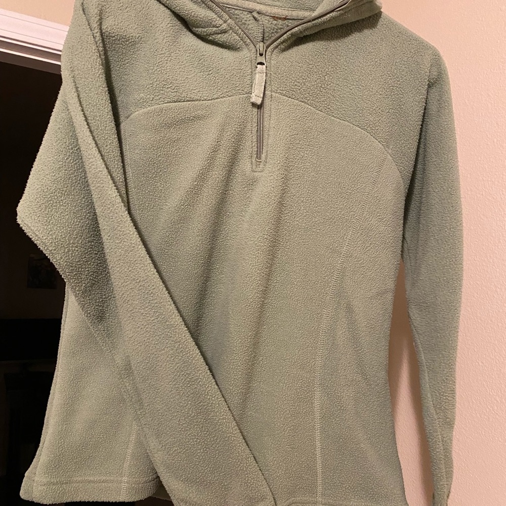 light green pullover